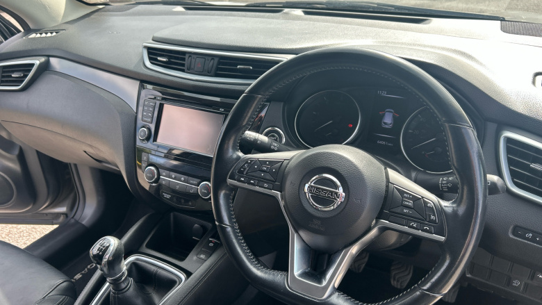 Nissan Qashqai 1.5 dCi Tekna 5dr Diesel Hatchback